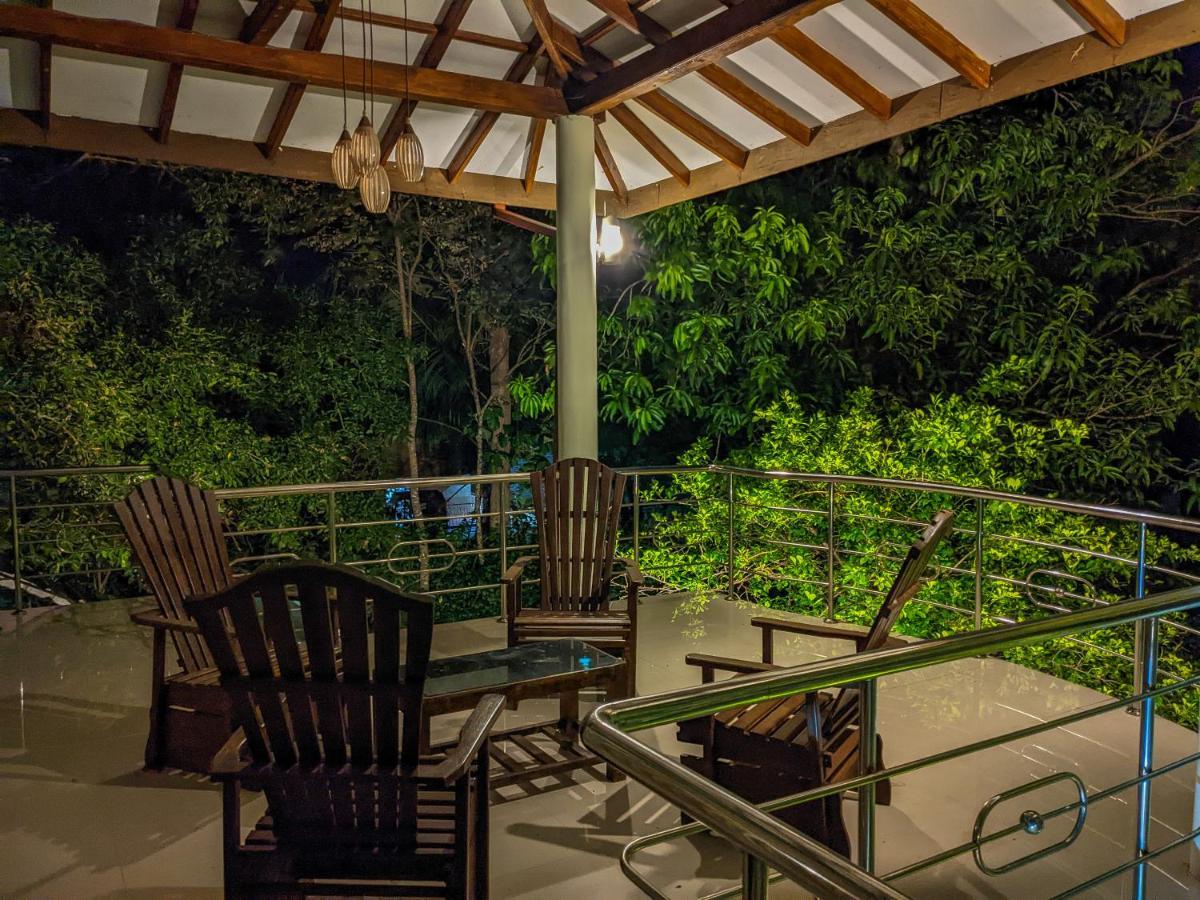 Choona Lodge 'View Of Sigiriya & Pidurangala With Sunrise' מראה חיצוני תמונה