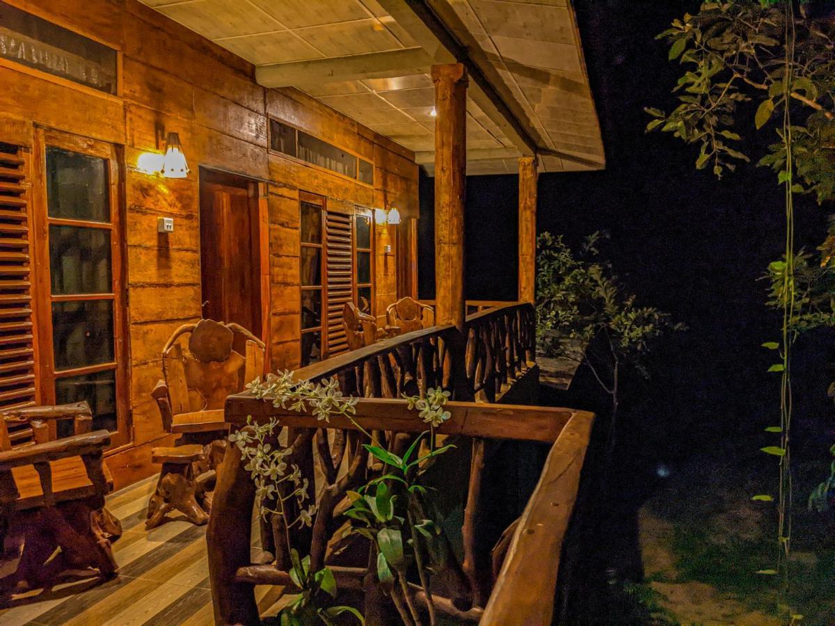 Choona Lodge 'View Of Sigiriya & Pidurangala With Sunrise' מראה חיצוני תמונה