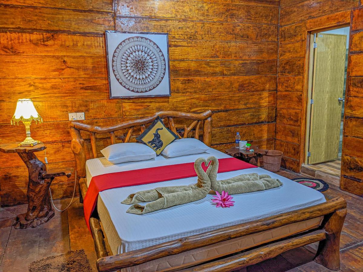Choona Lodge 'View Of Sigiriya & Pidurangala With Sunrise' מראה חיצוני תמונה